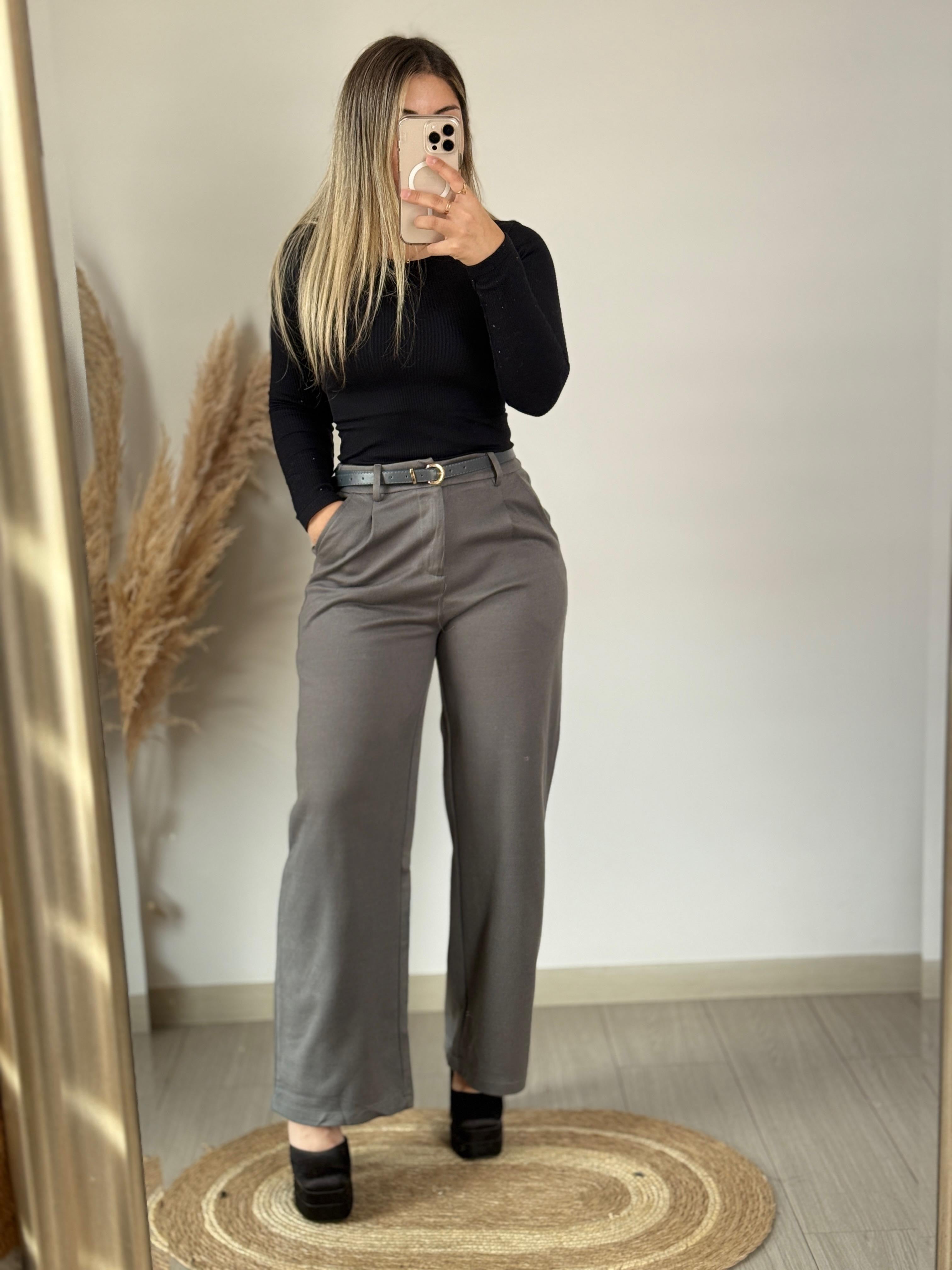 Pantalón con cinturón de lanilla pata ancha