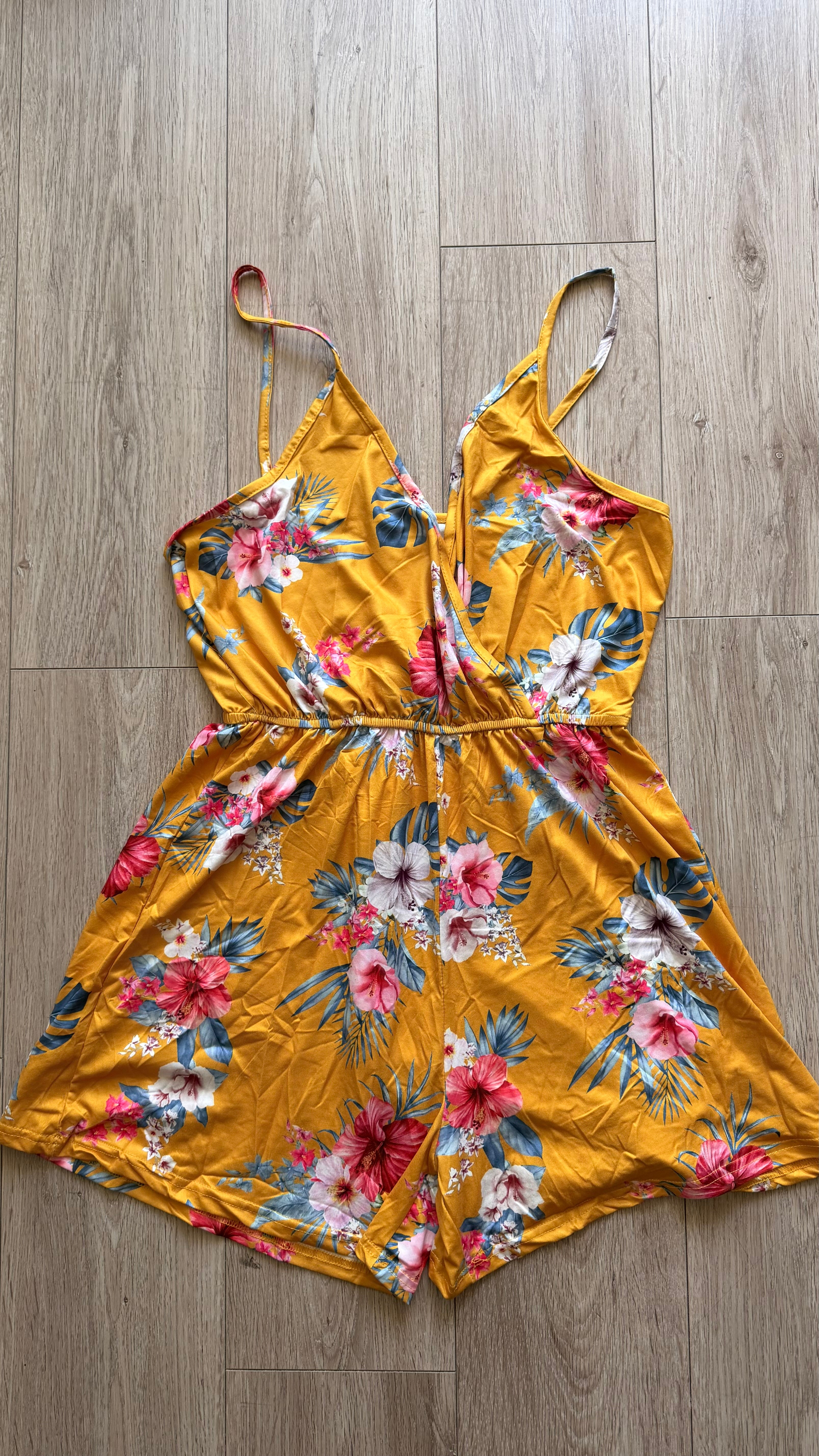 Enterito corto floral