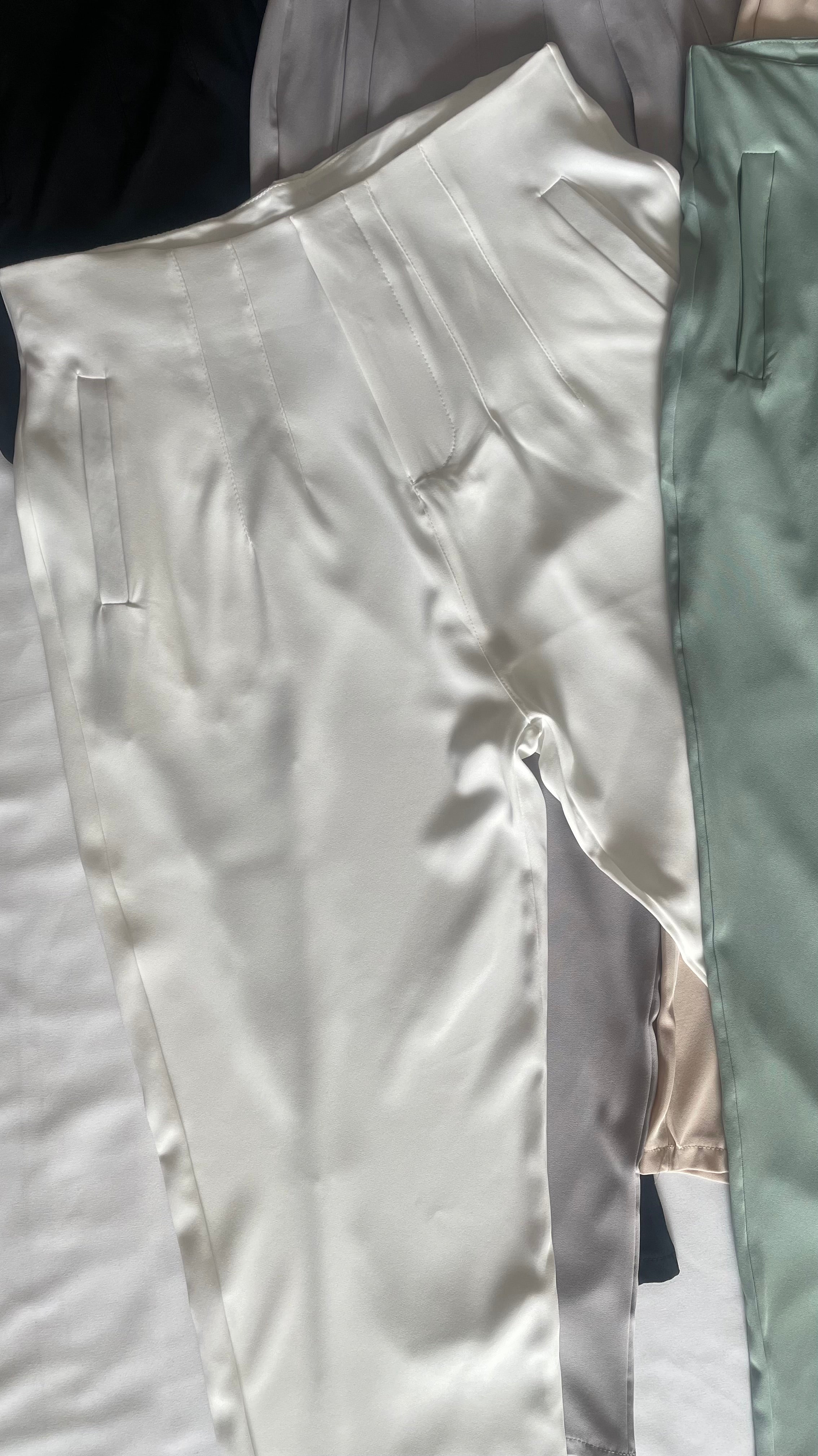 Pantalón pinzas Lorelai