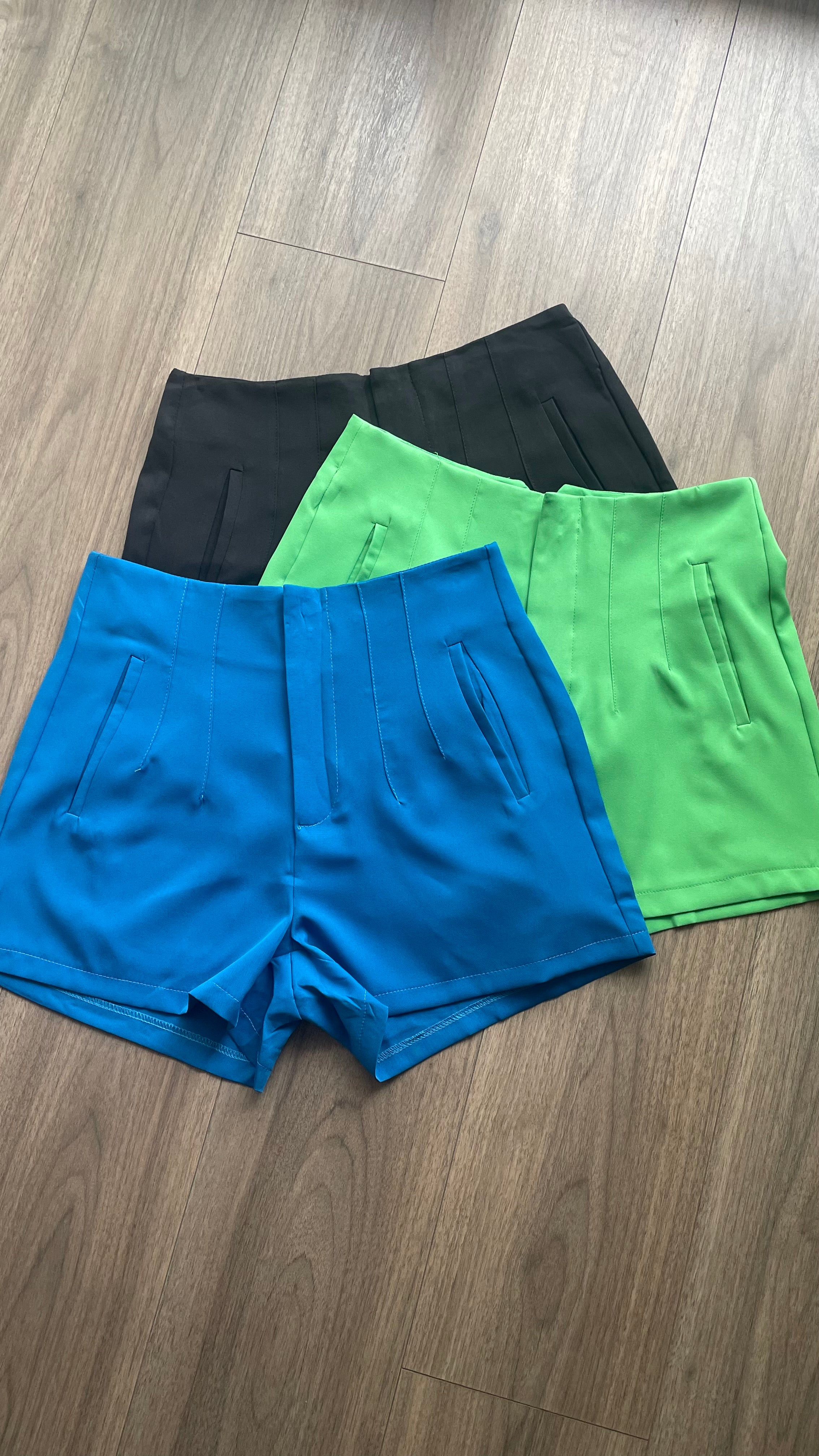 Short pinzas estilo zara