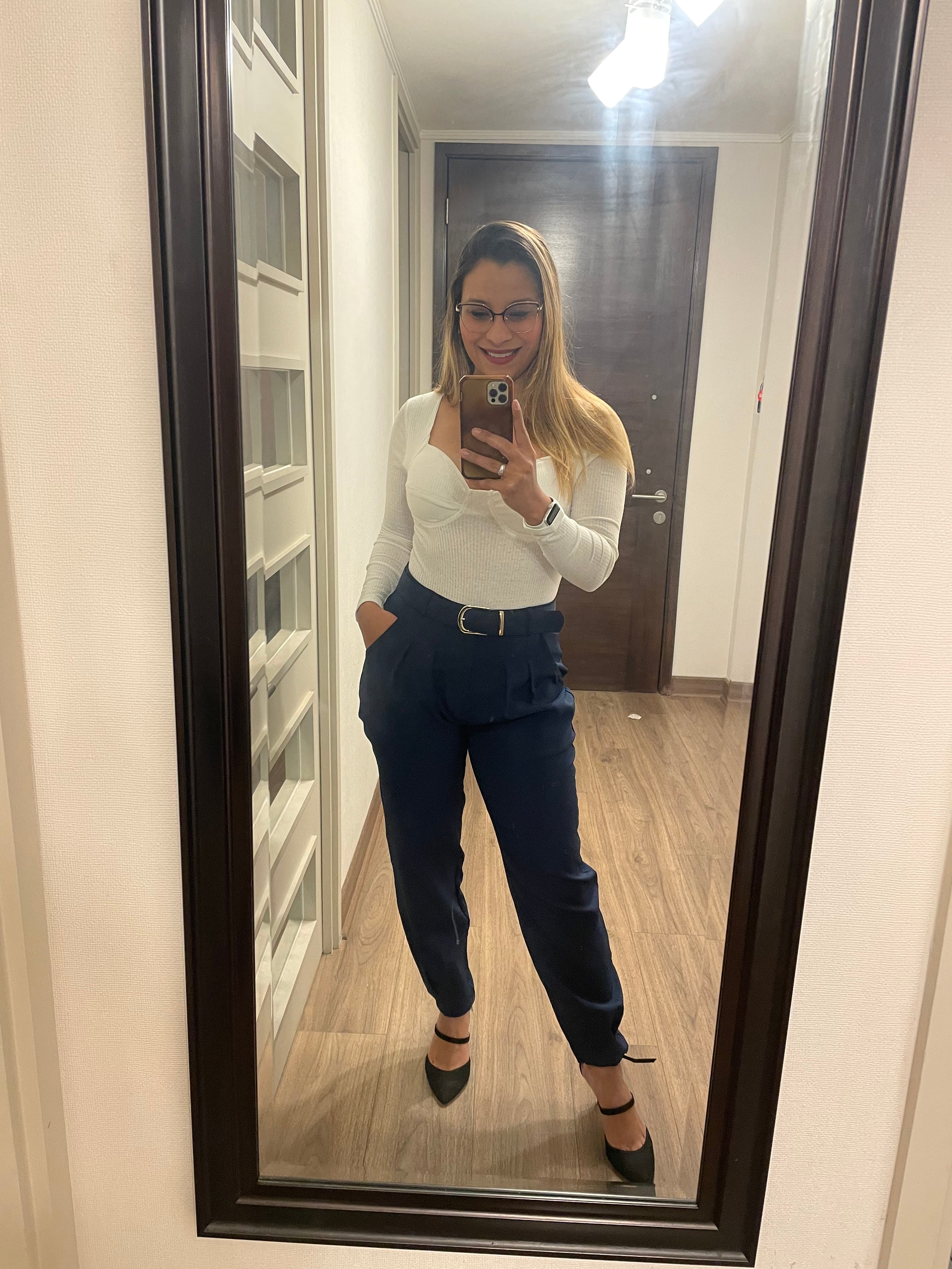 Pantalón Jogger con cinturón Lizz