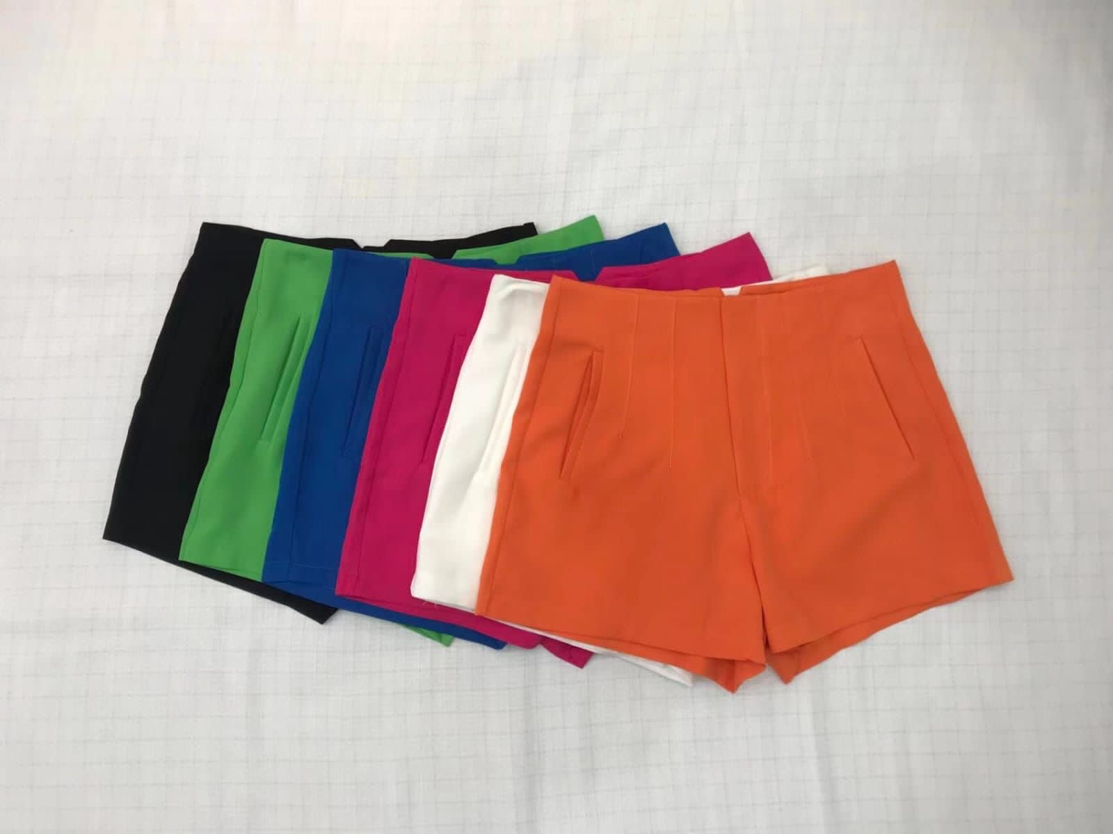 Short pinzas estilo zara